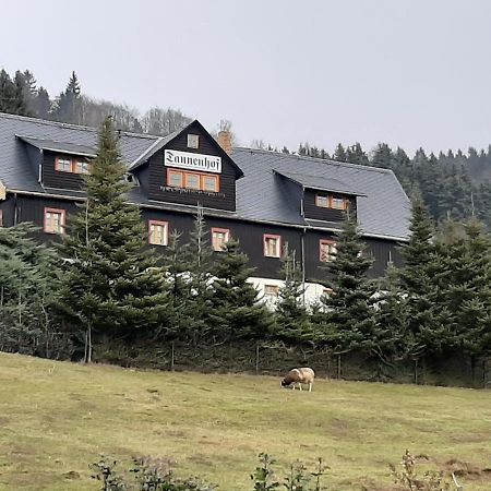 Pension Gaststaette Tannenhof Saupsdorf Eksteriør billede